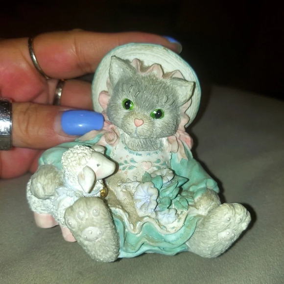 Callico Kittens Blossoms of Friendship Figurine - Picture 1 of 4
